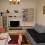 Neue Post Hotel 4*
