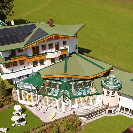 Neue Post 4* 힙파흐