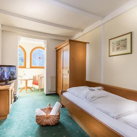 Hotel Neue Post Hippach