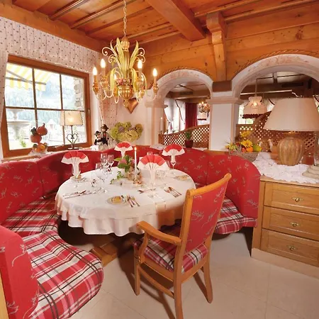 Hotel Neue Post Hippach