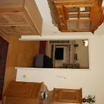Otel Neue Post 4*
