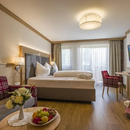 Hotel Neue Post Hippach