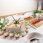 Hotel Neue Post 4*