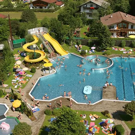Hotel Neue Post 4*